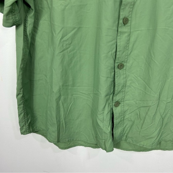 DULUTH TRADING Green button up lightweight breathing button top H1 - Picture 2 of 5